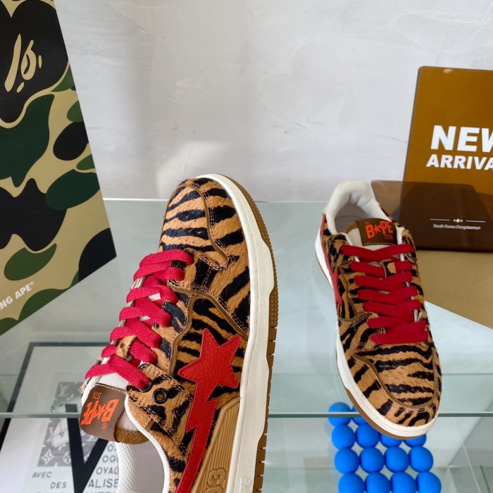 Women B*ape sta to low Top Sneaker ( arrenfashion)