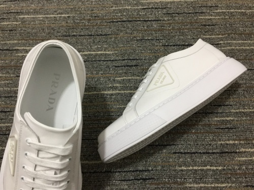 Arrenfashion Women P*rada Top Sneaker
