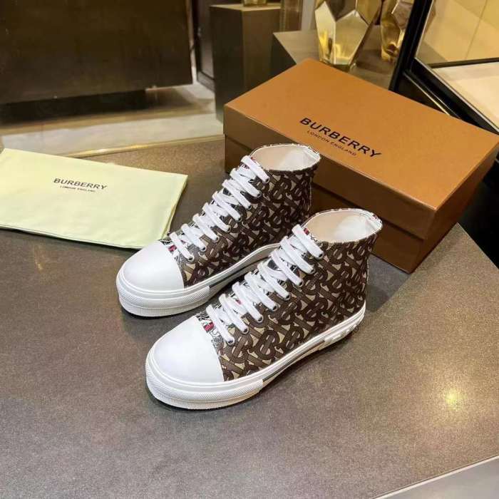 Men Women B*rberry Sneaker （Arrenfashion）