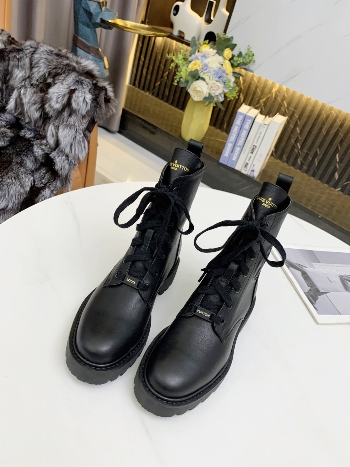 Women L*ouis V*uitton Top Boots ( Arrenfashion)
