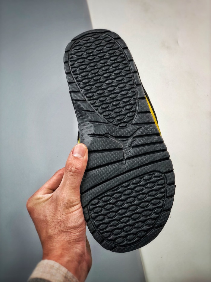 Nike Air Jordan 4 Slippers (Arrenfashion)