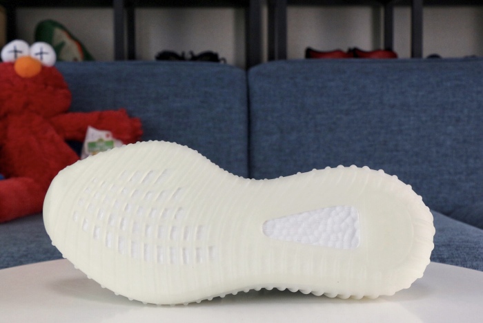  Arrenfashion  Arrenfashion Yeezy 350 V2 Cloud White Reflective