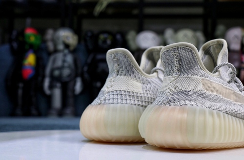  Arrenfashion  Arrenfashion YEEZY BOOST 350 V2 Lundmark non-Reflective