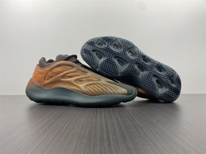  Arrenfashion  Arrenfashion Yeezy Boost 700 V3 GY4109