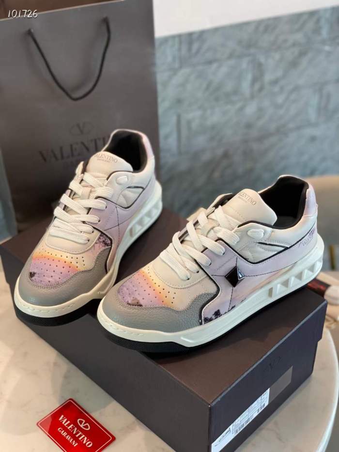Women Men V*alentino Sneakers ( Arrenfashion)