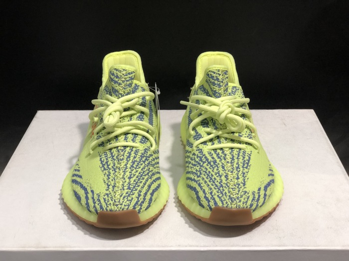  Arrenfashion  Arrenfashion Yeezy Boost 350 V2 Semi Frozen Yellow B37572