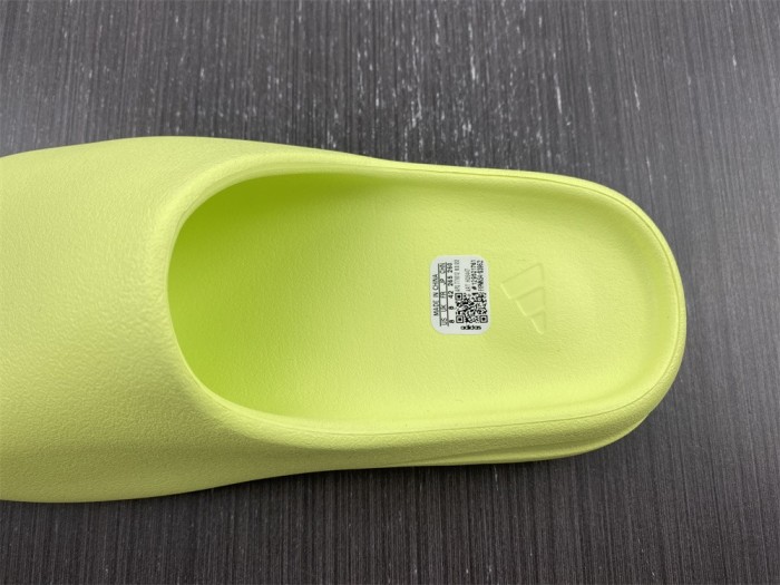  Arrenfashion  Arrenfashion Yeezy Slide HQ6447