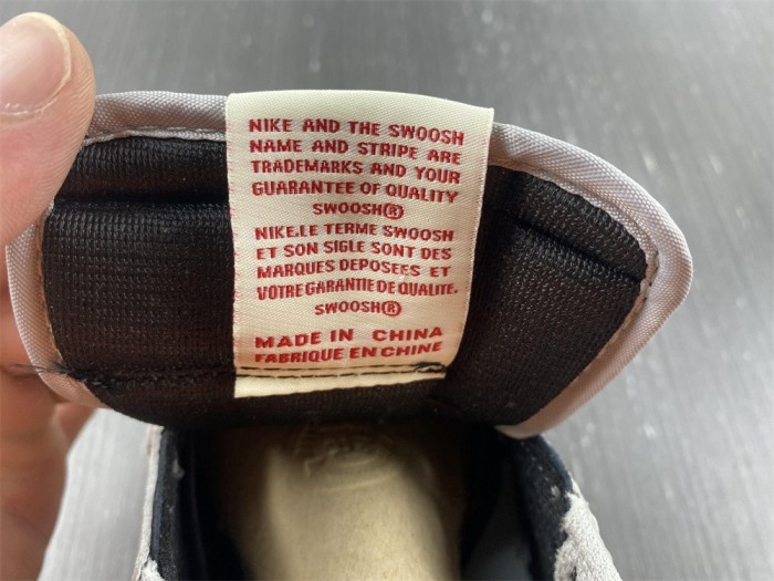  Arrenfashion T*ravis S*cott x Air Jordan 1 Low OG DM7866-010