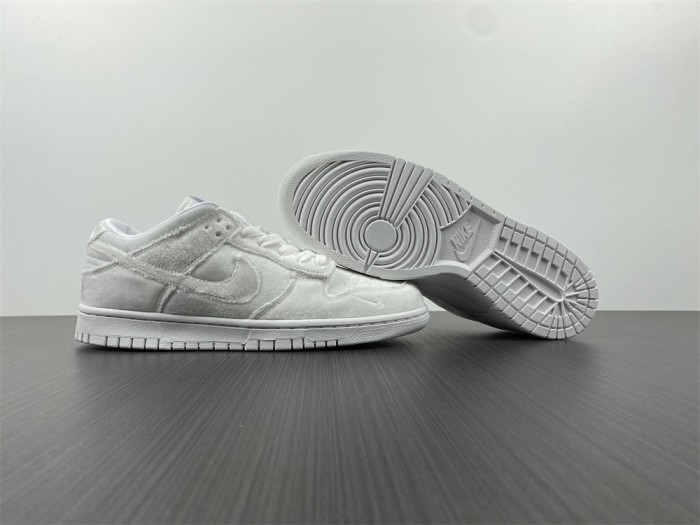  from Arrenfashion Dover Street Market x Nike Dunk Low “Triple White” DH2686-100