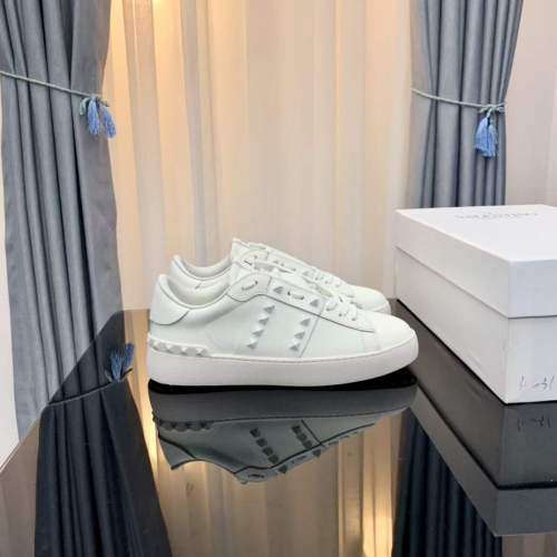 Women Men V*alentino Sneakers ( Arrenfashion)