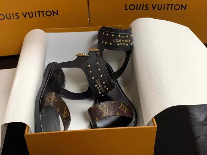 Arrenfashion Women L*ouis V*uitton Top Slippers