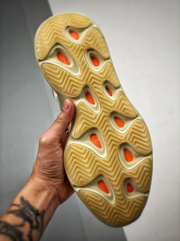  Arrenfashion  Arrenfashion Yeezy Boost 700 V3 Fade ID1674