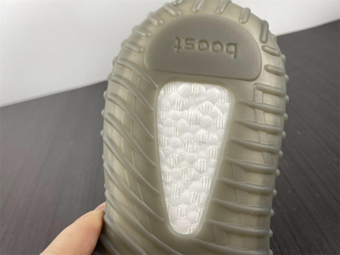  Arrenfashion  Arrenfashion Yeezy Boost 350 V2 HQ2059
