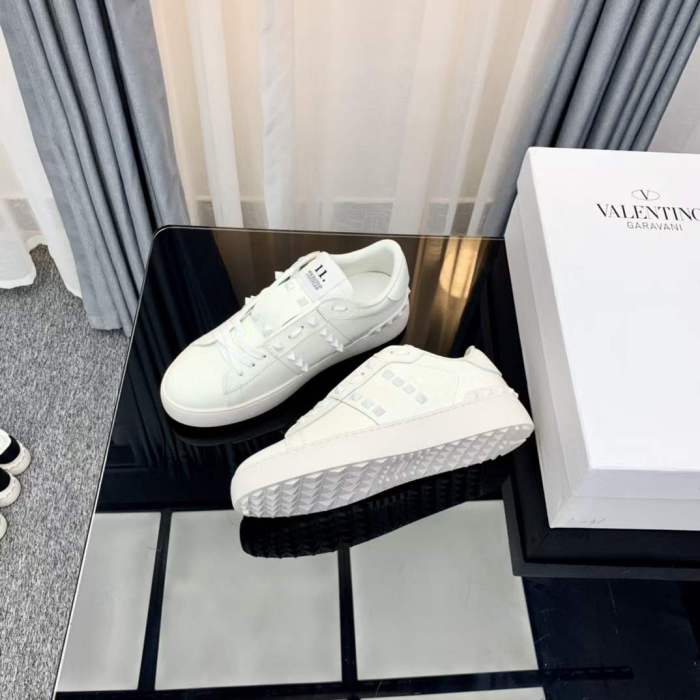 Women Men V*alentino Sneakers ( Arrenfashion)