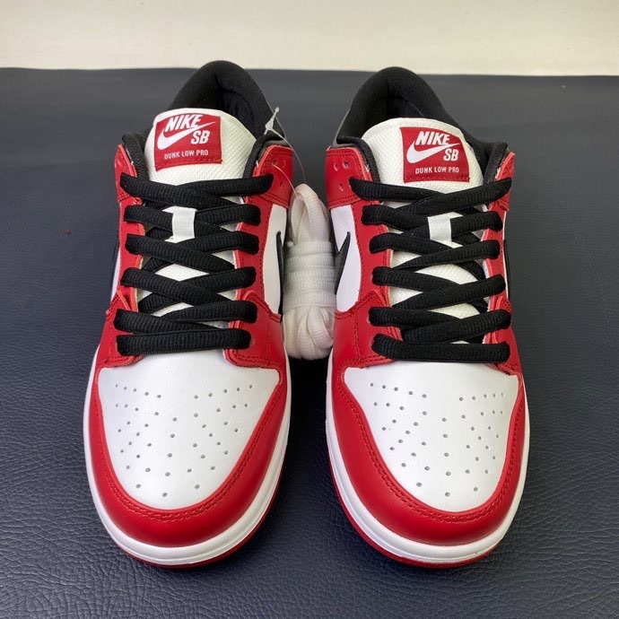  from Arrenfashion Nike Dunk SB Low “Chicago” BQ6817-600