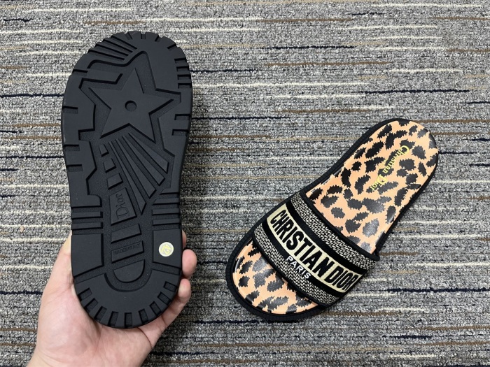  Arrenfashion Women D*or Sandals