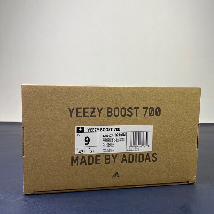  Arrenfashion  Arrenfashion Yeezy Boost 700 Enflame Amber GW0297