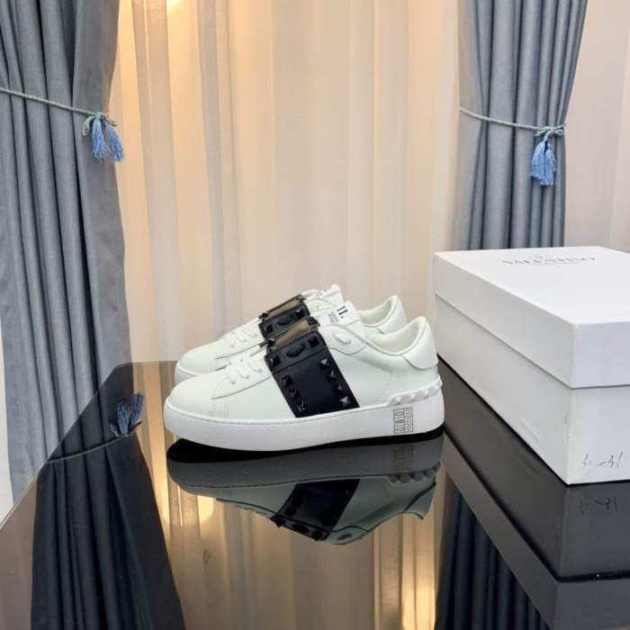 Women Men V*alentino Sneakers ( Arrenfashion)