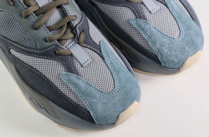  Arrenfashion  Arrenfashion Yeezy Boost 700 Teal Blue