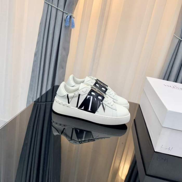 Women Men V*alentino Sneakers ( Arrenfashion)