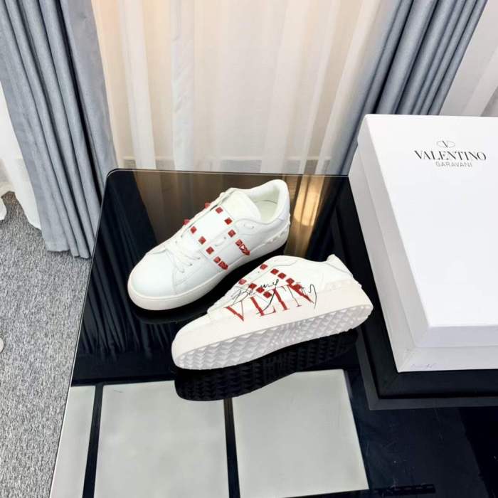 Women Men V*alentino Sneakers ( Arrenfashion)