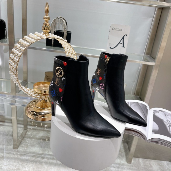 Women L*ouis V*uitton Top Boots ( Arrenfashion)