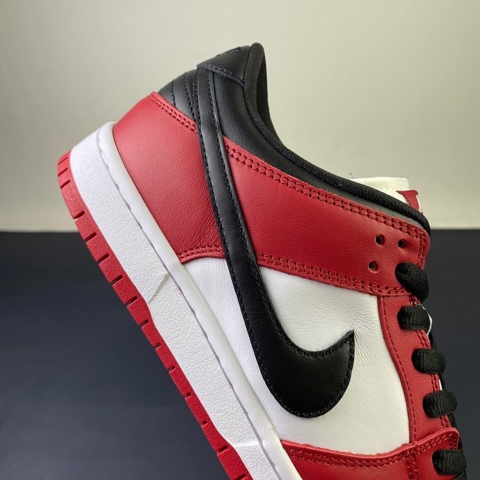  from Arrenfashion Nike Dunk SB Low “Chicago” BQ6817-600