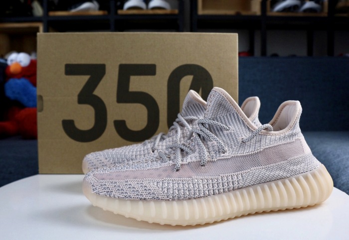  Arrenfashion  Arrenfashion Yeezy Boost 350 V2 Synth Non-Reflective