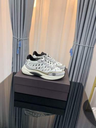 Women Men V*alentino Sneakers ( Arrenfashion)
