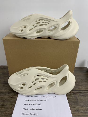  Arrenfashion  arrenfashion Yeezy Foam Runner