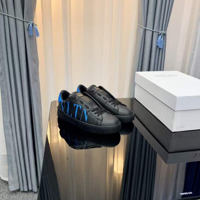 Women Men V*alentino Sneakers ( Arrenfashion)