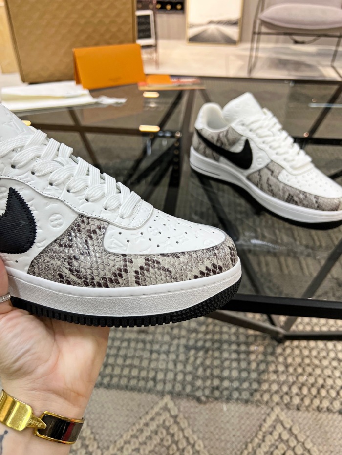 Men Women L*ouis V*uitton x NIKE Sneakers ( Arrenfashion)