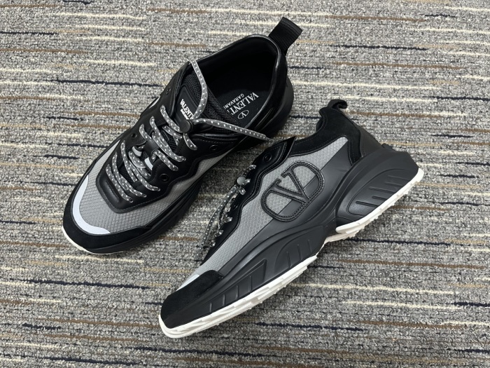  Arrenfashion Men Women 𝑉*𝐴𝐿𝐸𝑁𝑇𝐼𝑁𝑂 Top Sneakers
