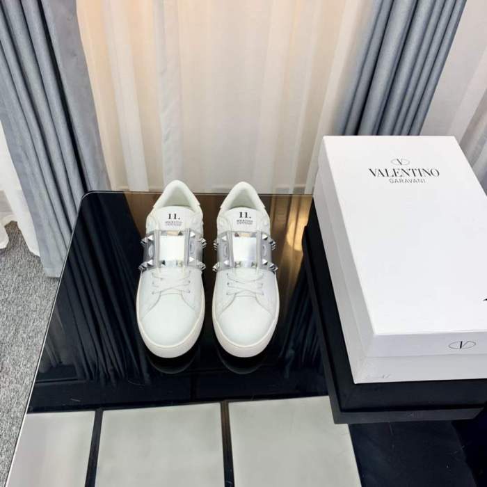 Women Men V*alentino Sneakers ( Arrenfashion)