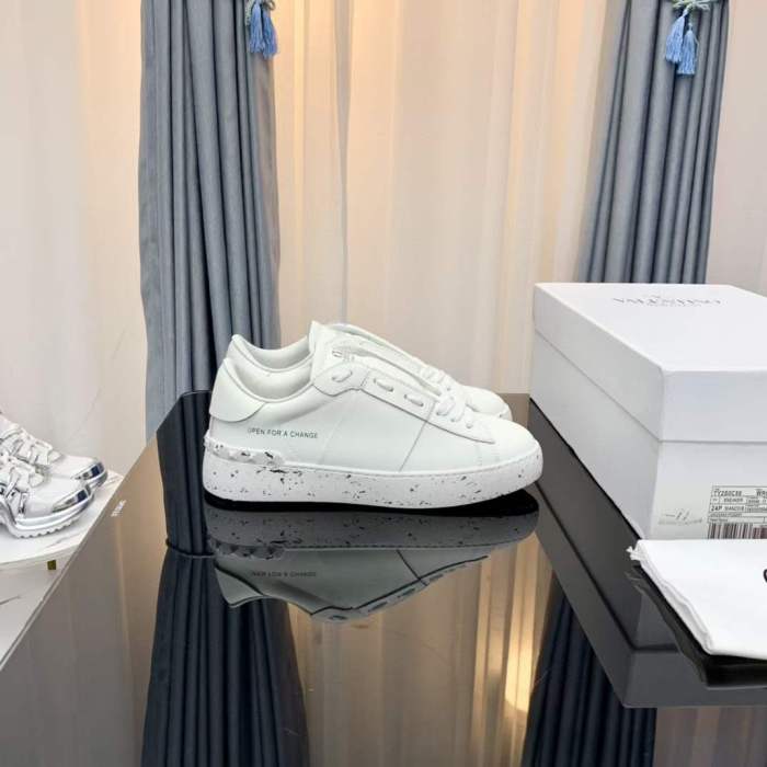 Women Men V*alentino Sneakers ( Arrenfashion)