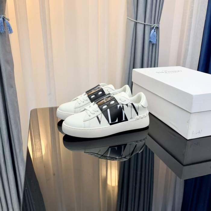 Women Men V*alentino Sneakers ( Arrenfashion)
