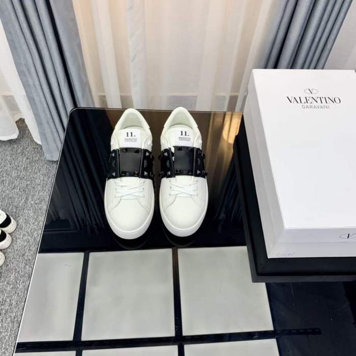 Women Men V*alentino Sneakers ( Arrenfashion)