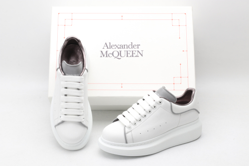  Arrenfashion A*exander M*queen Sneaker