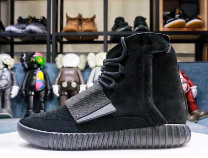  Arrenfashion  Arrenfashion Yeezy Boost 750 Triple Black