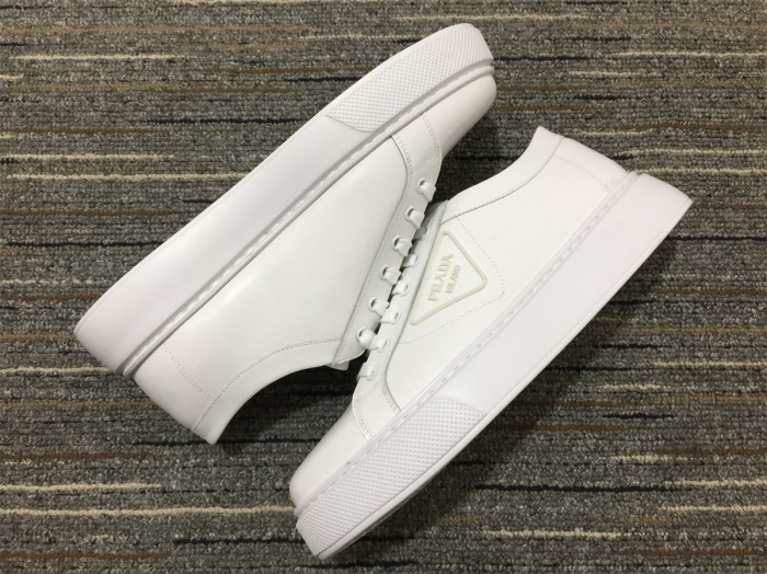  Arrenfashion Women P*rada Top Sneaker