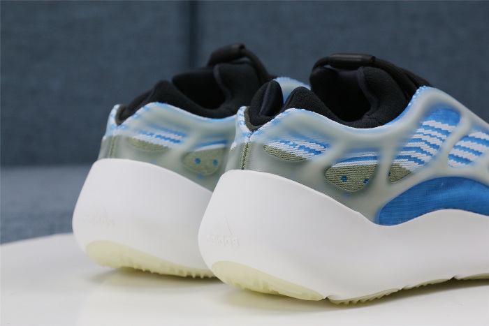 Arrenfashion  Arrenfashion Yeezy Boost 700 V3 Azareth