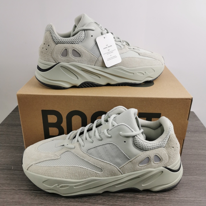  Arrenfashion  Arrenfashion Yeezy 700 Boost “Salt”