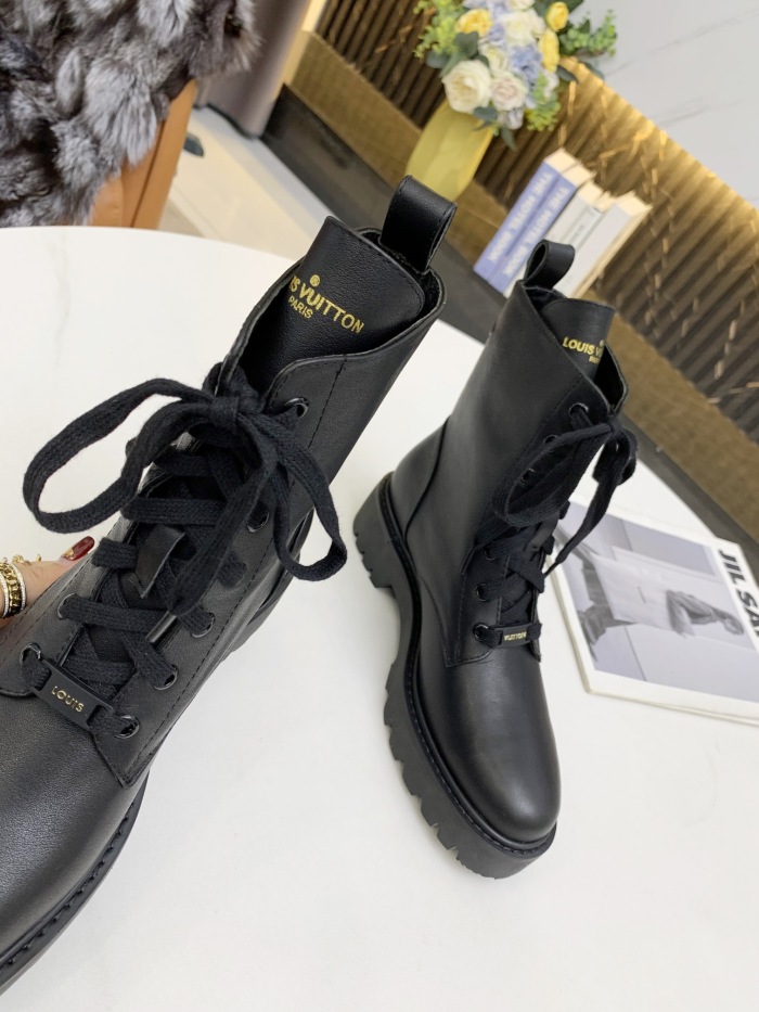 Women L*ouis V*uitton Top Boots ( Arrenfashion)