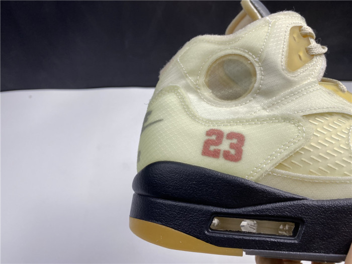  Arrenfashion OFF-WHITE x Air Jordan 5 “Sail” DH8565-100
