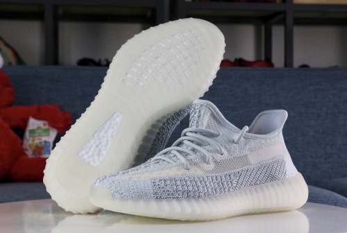  Arrenfashion  Arrenfashion Yeezy 350 V2 Cloud White Reflective