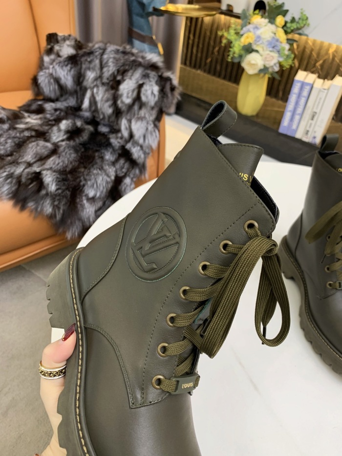 Women L*ouis V*uitton Top Boots ( Arrenfashion)