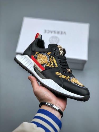Men V*ersace Sneakers ( Arrenfashion)