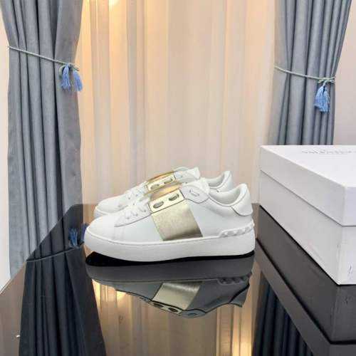 Women Men V*alentino Sneakers ( Arrenfashion)
