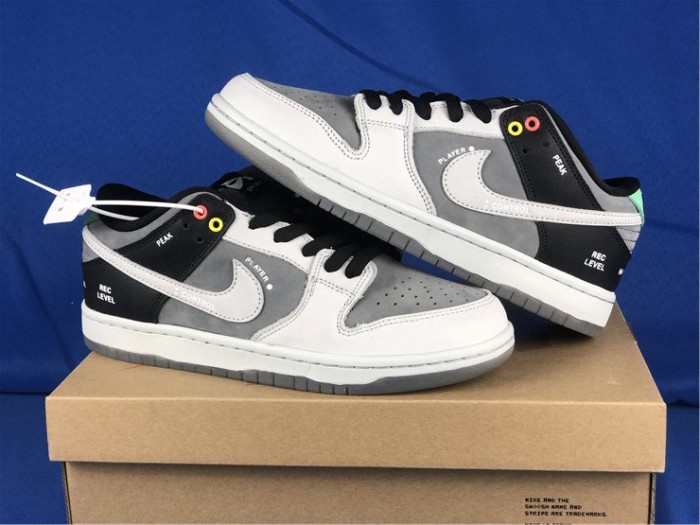 from Arrenfashion Nike SB Dunk Low “VX1000 Camcorder” CV1659-001