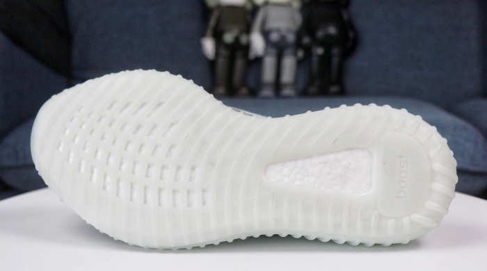  Arrenfashion  Arrenfashion Yeezy 350 Boost V2 Blue Tint